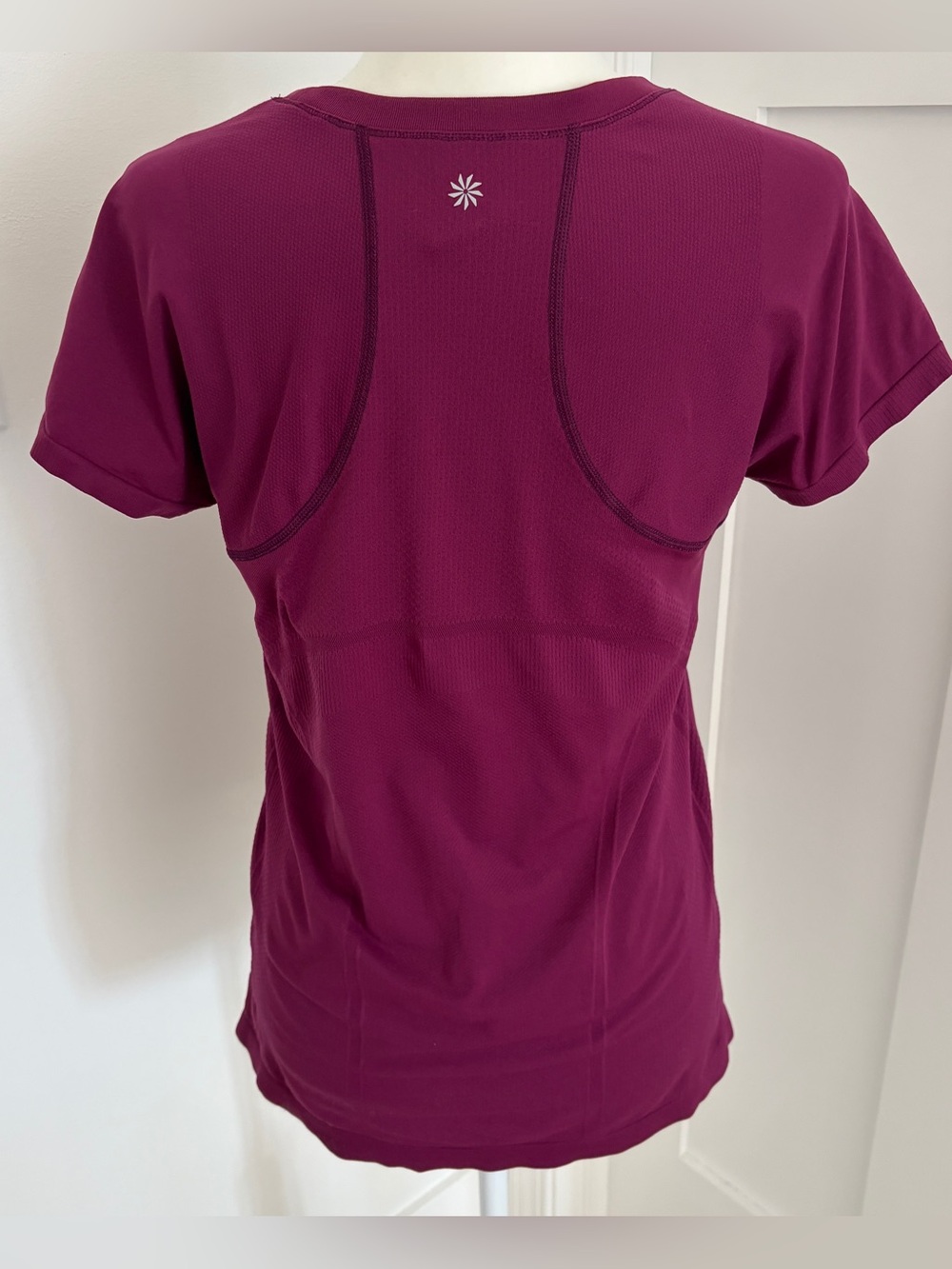 Athleta Women’s Large Purple Burgundy Short Sleeve Performance Top NWOT*59